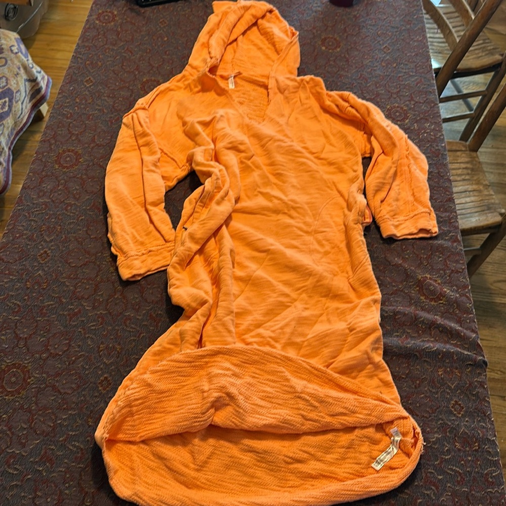 Free people / movement  body length hoodie w zipper pockets